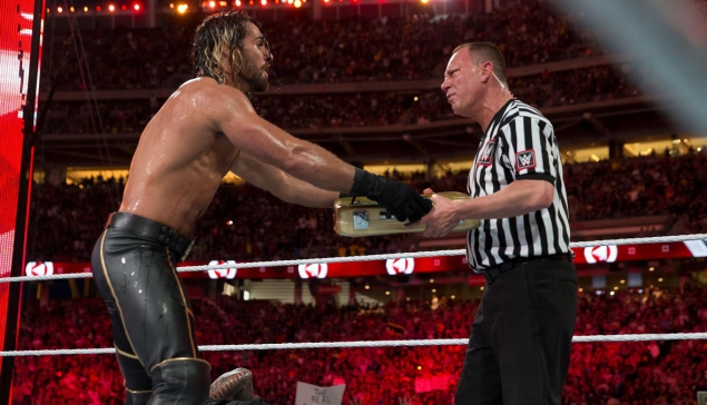 J-30 - WrestleMania 31 : Cash-in de Seth Rollins