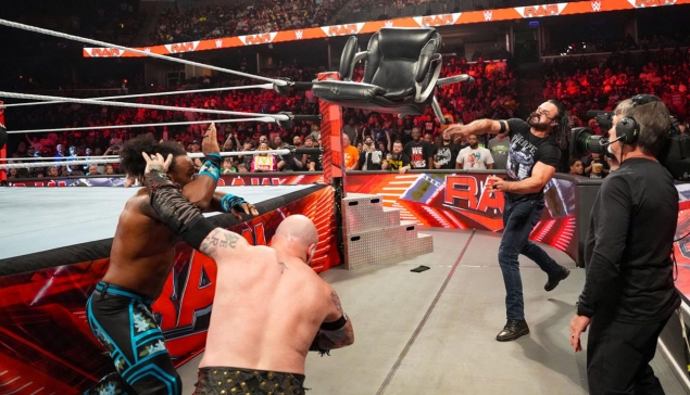 Xavier Woods victime d'un coup du lapin à WWE RAW