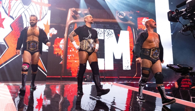 Dax Harwood protège sa marque de commerce avec CM Punk