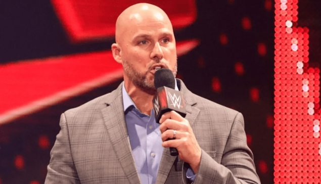 Adam Pearce annonce deux nouveaux matchs pour WWE RAW le 13 novembre